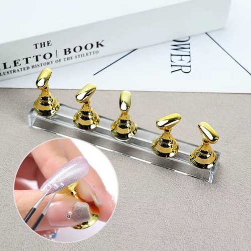 Supporto magnetico per nail
